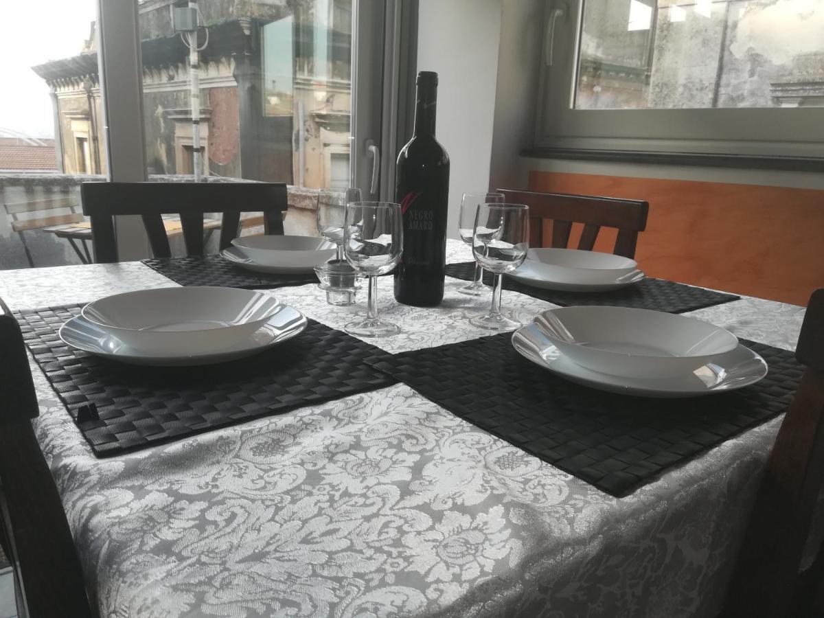 דירות קטאניה La Terrazza Sul Centro מראה חיצוני תמונה
